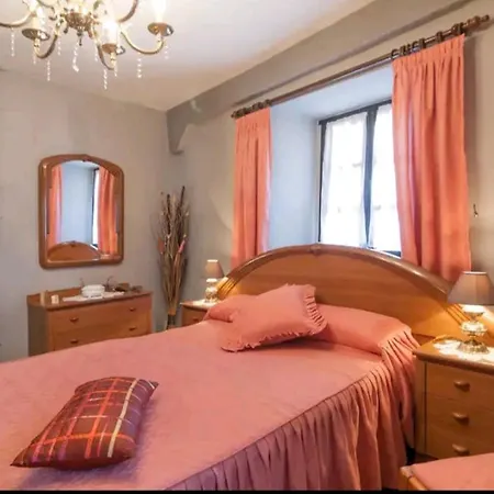 Casa Lacarusa 28 El Llano (Udias)