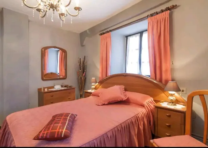 Casa Lacarusa 28 El Llano (Udias)